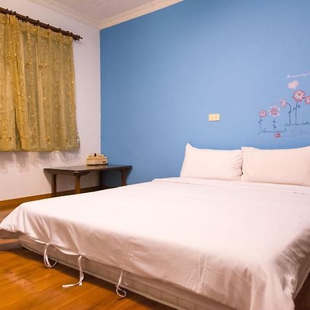 Dog House Bed & Breakfast T'ai-tung Dış mekan fotoğraf