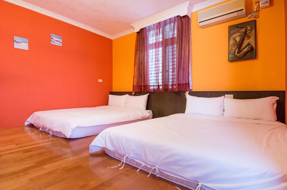 Dog House Bed & Breakfast T'ai-tung Dış mekan fotoğraf